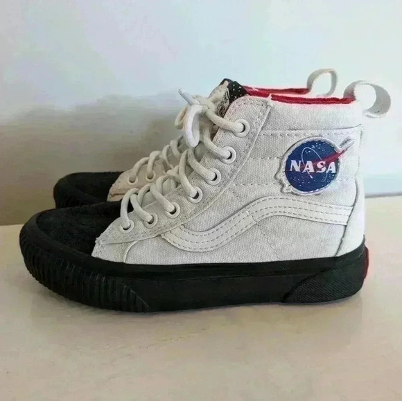 Vans Shoes Sk8-Hi MTE NASA Space Voyager for kids size 13 ! Rare limited edition - Picture 4 of 8